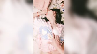 与可爱的女友同居，直到她再也无法忍受为止