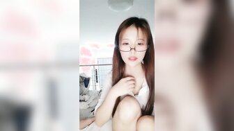 性感的女士他妈的在办公室制服