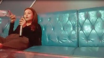 KTV包间妹子