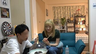 200GANA 2570 搭讪艺术家在 SEX Camera 220 中用棉花糖操可爱的少女