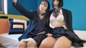 FC2PPV3190261 与两个漂亮最好的朋友三人行和中出 [第 1 部分]