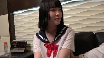 FC2PPV3189414 中出可爱的青少年女学生穿着校服