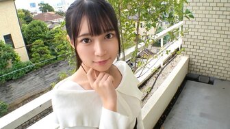 SIRO5051 可爱的女孩与宝贝胖子骑在鸡巴上
