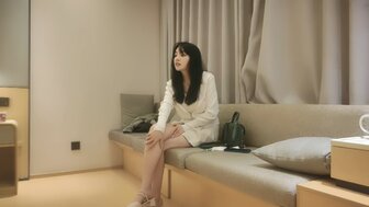 勾搭一个模特般的妓女