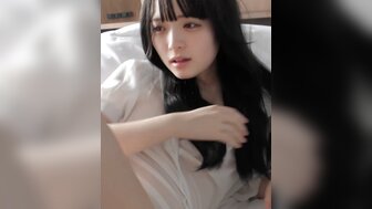 FC2PPV3270297 穿着白衬衫的漂亮少女通过口交叫醒我