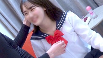 FC2PPV3313797 与白皙无辜的女学生女友发生性关系