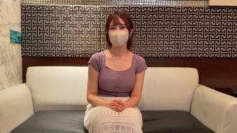 FC2PPV3542777 中出不满意的护士谁有漂亮的乳房，她像女牛仔一样骑在鸡巴上