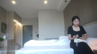 暑假联播学生并让她射精