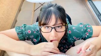 巨乳美女在阳台抽烟被抓并做爱道歉