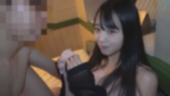 FC2PPV3859741 满足美丽OL的欲望：射在她的阴户里[第1部分]