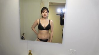FC2PPV3969142 与作为角色吉祥物的白皙皮肤巨乳宝贝进行轮奸[第5部分]