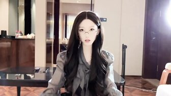 秘书的阴谋：性感秘书勾引老板