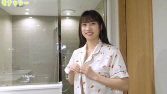 FC2PPV3982663 他妈的 18 岁可爱的青少年女孩穿着睡衣