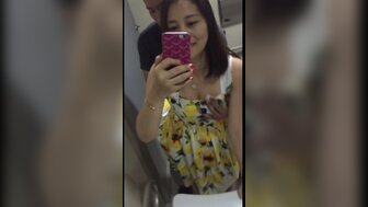 普吉岛机场厕所里的情侣性爱