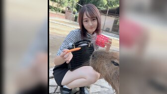 FC2PPV4265371 带可爱的大学生到森林和体内射精达到高潮