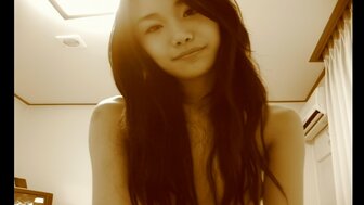 清纯美女模特被男友操，呻吟声好诱人