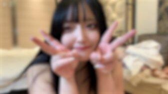 FC2PPV4397888 漂亮可爱的少女给他深喉