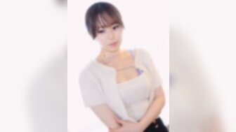 FC2PPV4500786 摄影师在拍摄一个丰满女人自慰的照片时操她