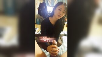 清纯优雅的韩国女孩吃骑在男朋友的鸡巴上