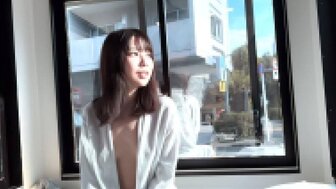 FC2PPV4521204 流行美女在窗前做爱[第1部分]