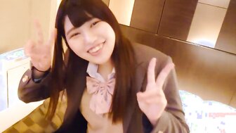 FC2PPV4580122 中出角质女学生谁有性感的腿怀孕