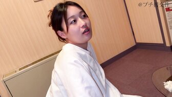 FC2PPV4597244 住在东北的饥渴已婚女人刚出生后感到孤独[第2部分]