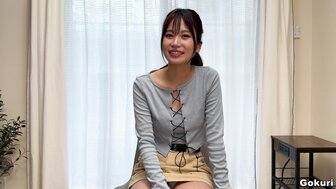 FC2PPV4590974 可爱又可爱的女孩给他真空口交