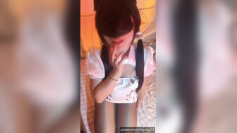 粉红小穴萝莉COSER星星骑在鸡巴上让男人射精很多