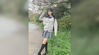 FC2PPV4669180 他妈的白皙女学生Emi-chan，一个隐藏的巨乳纤细美女，让我中出她