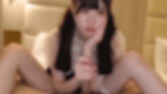 FC2PPV4680583 他妈的一个可爱和无辜的女孩
