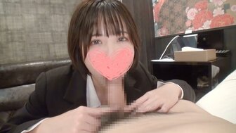 FC2PPV4677406 黑色短发OL穿着西装制服做爱[第1部分]