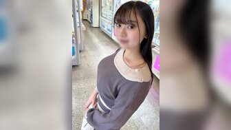 FC2PPV4699874 变态男人中出G罩杯可爱美女数次让她怀孕