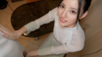 FC2PPV4721322 皮肤白皙身材苗条的美女让我连射三枪