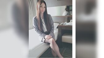 FC2PPV2771891 黑丝袜和西装中出OL[第2部分]