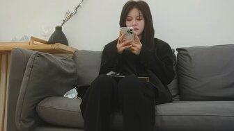 穿黑丝袜的女人被狠狠操哭了