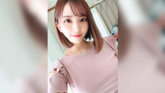 FC2PPV2916090 白皙漂亮的已婚妻子用尽她所有的能力让他暨