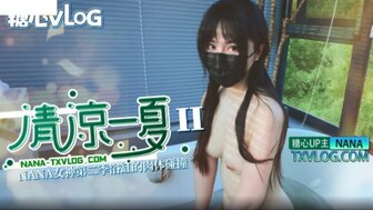 在浴室里与辣妹发生性关系