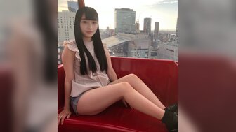 FC2PPV3111154 可爱的女孩在摩天轮上给他口交