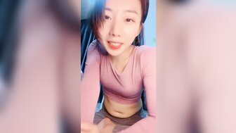 漂亮直播轮成为SM女王调教奴隶