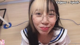 穿校服的清纯女友嘴里操精液