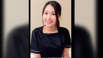 230ORECO195 使用振动器让丰满的按摩师的阴部湿润