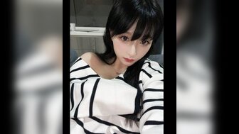 FC2PPV3152570 他妈的丰满可爱的女孩，她得到了高潮