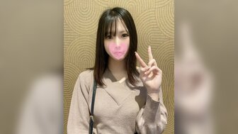 FC2PPV3172351 他妈的无辜女孩有一个湿漉漉的阴部，她让他射了好几次[第1部分]