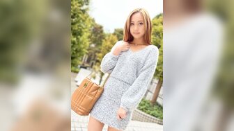 FC2PPV3171689 苗条的女人骑在鸡巴上吃她的阴户