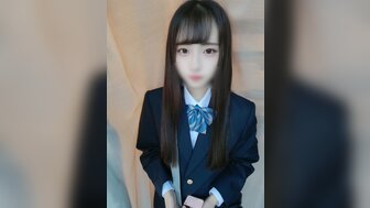FC2PPV3073193 无辜的少女穿着校服射在她紧致的阴户里