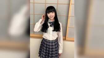FC2PPV3094718 漂亮天真的校服少女失去童贞[第1部分]